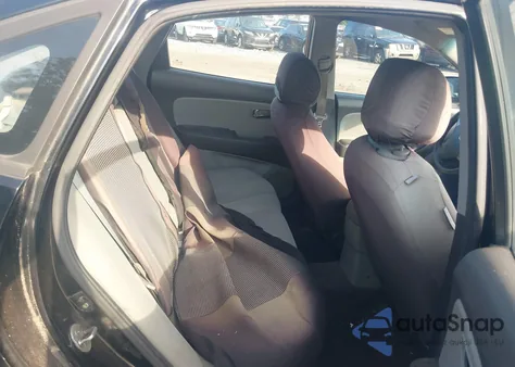 2010 Hyundai Elantra Gls z USA, uszkodzony, nr VIN KMHDU4AD6AU162901